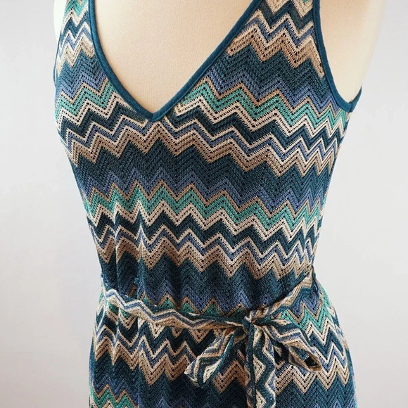 Amour Vert Malou Crochet Midi Dress - Picture 4 of 8